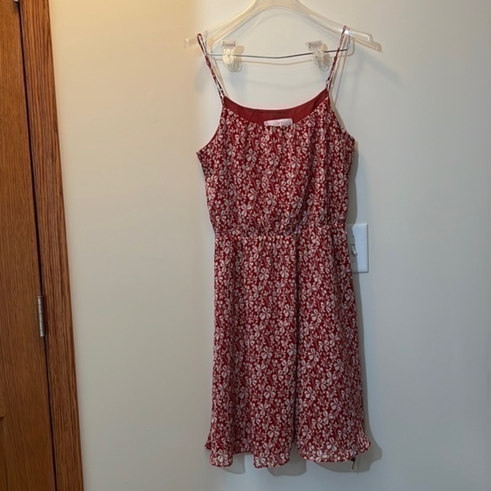 The loft size medium dress, burgundy, and gray floral design